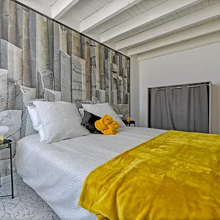Romanite * Nîmes